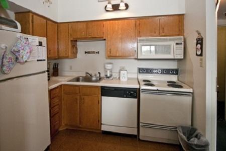 Silver Creek Lodge Snowshoe Room photo